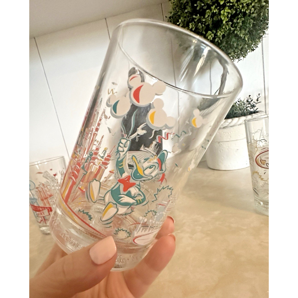 COLLECTIBLE McDONALDS 25th ANNIVERSARY WALT DISNEY WORLD GLASSES - SET OF 4 - Picture 4 of 11